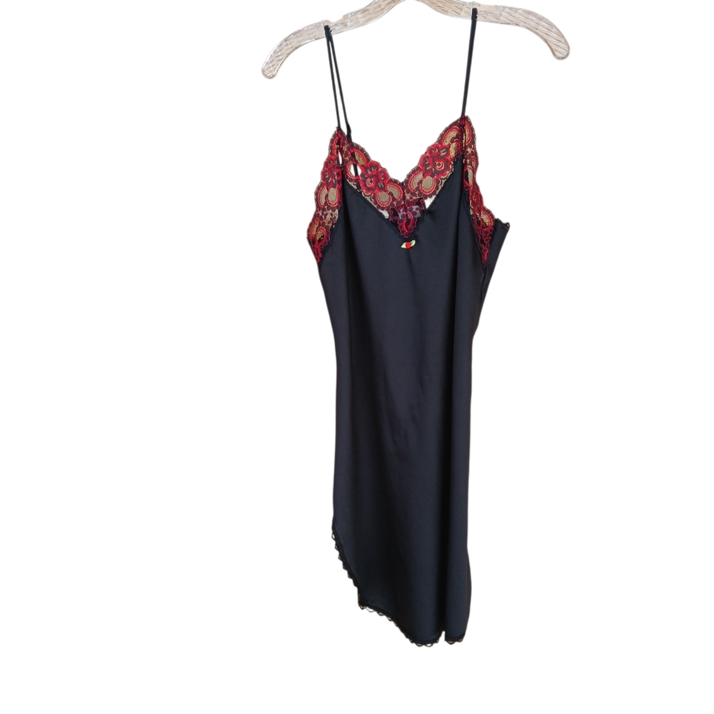 International Boutique Vintage Black Lace Trimmed Chemise Medium